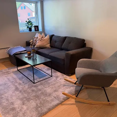 Апартаменты In The Middle Of The Fair - Large Modern Apartment! *